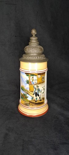 Alter bierkrug mit - bierkrug, zinndeckel