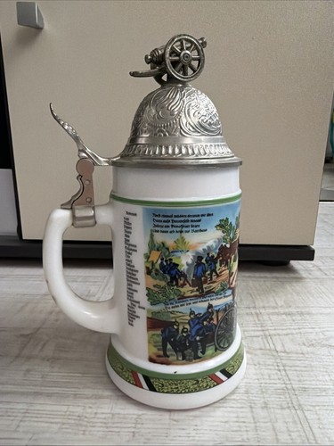 Alter bierkrug mit zinndeckel - bierkrug,