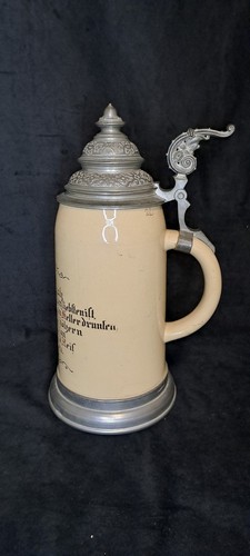 Alter bierkrug mit zinndeckel - alter,