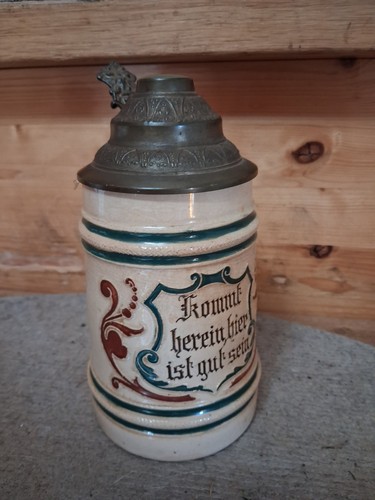 Alter bierkrug mit zinndeckel - alter,