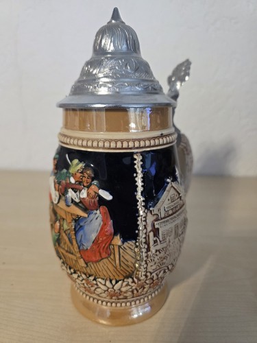 Alter bierkrug mit - bierkrug, zinndeckel