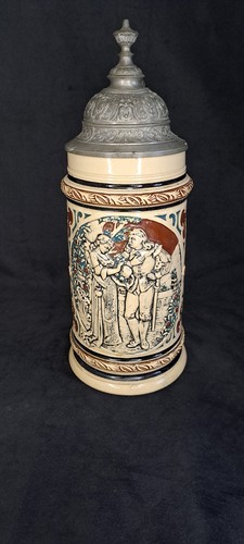 Alter bierkrug mit - alter, zinndeckel