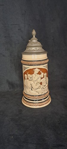 Alter bierkrug mit zinndeckel - bierkrug,