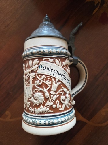 Antiker alter bierkrug mit - antiker,