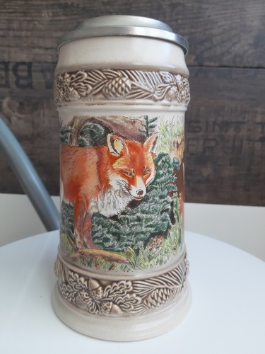 Alter bierkrug mit - bierkrug, zinndeckel