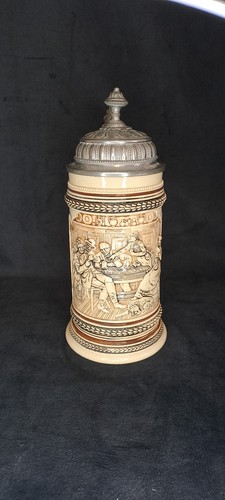 Alter bierkrug mit zinndeckel - bierkrug,