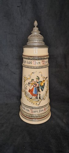 Alter bierkrug mit - alter, zinndeckel