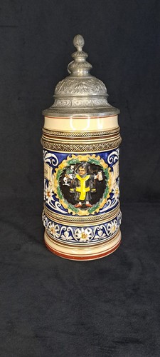 Alter bierkrug mit zinndeckel - bierkrug,