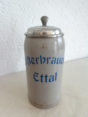 Alter bierkrug mit zinndeckel - bierkrug,