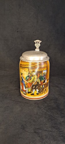 Alter bierkrug mit zinndeckel - bierkrug,
