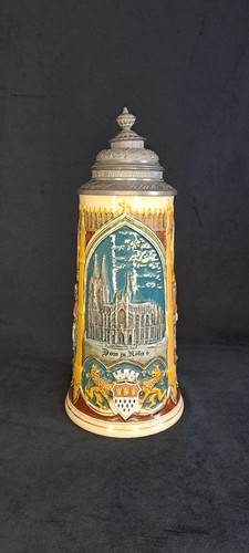 Alter bierkrug mit zinndeckel - bierkrug,