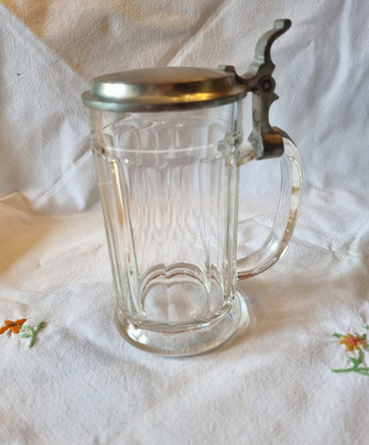 Alter bierkrug glas - bierkrug, mit